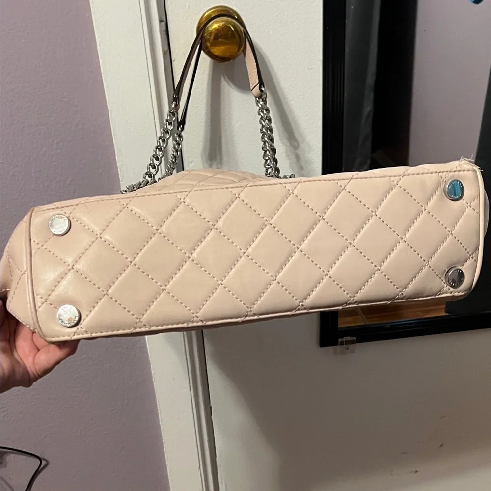 MICHAEL Michael Kors Quilted Cream Shoulder Bag - Picture 3 of 4